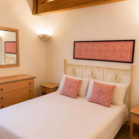 Tenuta Degli Ulivi - Luxury Uta