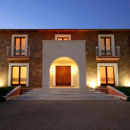 Villa Tenuta Degli Ulivi - Luxury Uta